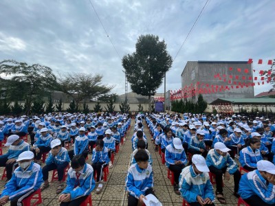 VINH DANH HỌC SINH THAM GIA ĐẤU TRƯỜNG TOÁN HỌC VIOEDU Năm học 2025 – 2026